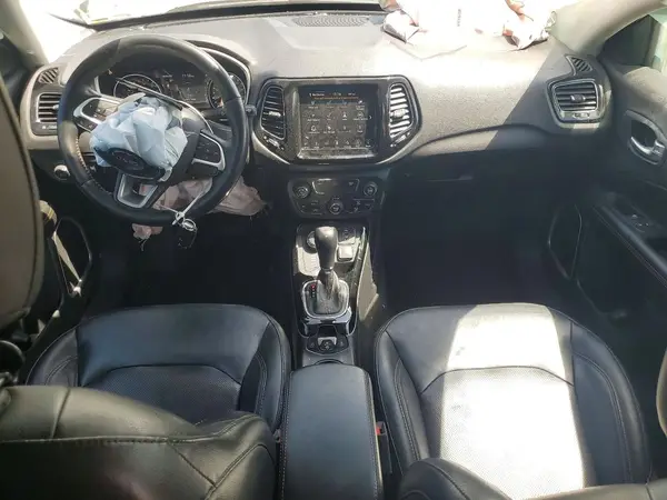 3C4NJDCB6JT373801 2018 JEEP COMPASS - Image 8