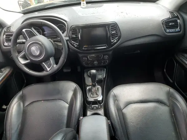3C4NJDCB6JT398181 2018 JEEP COMPASS - Image 8