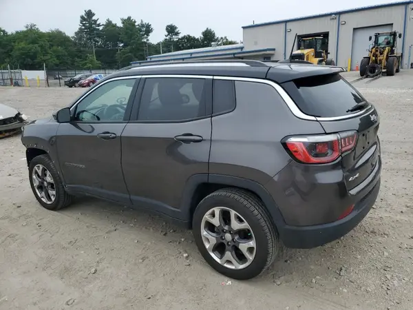 3C4NJDCB6JT400303 2018 JEEP COMPASS - Image 2