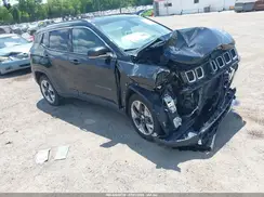 3C4NJDCB6JT437125 2018 JEEP COMPASS