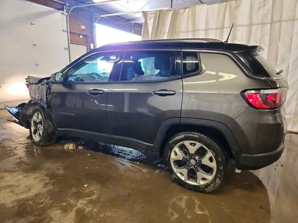 3C4NJDCB6JT470285 2018 JEEP COMPASS - Image 2