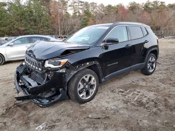 3C4NJDCB6JT470920 2018 JEEP COMPASS - Image 1