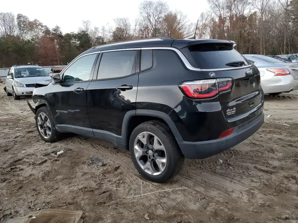 3C4NJDCB6JT470920 2018 JEEP COMPASS - Image 2