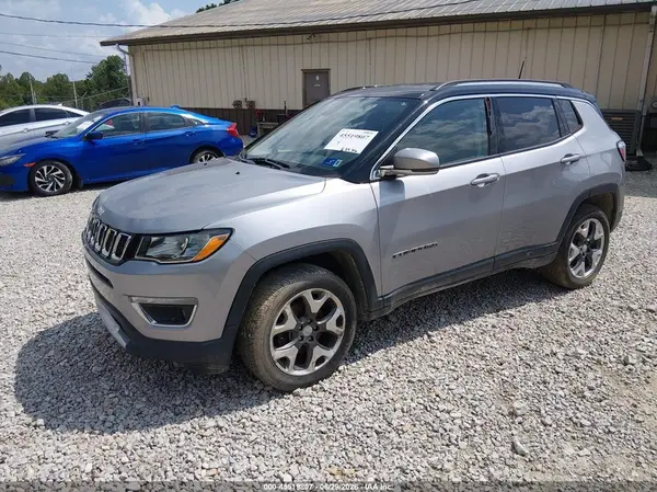 3C4NJDCB6JT484266 2018 JEEP COMPASS - Image 2
