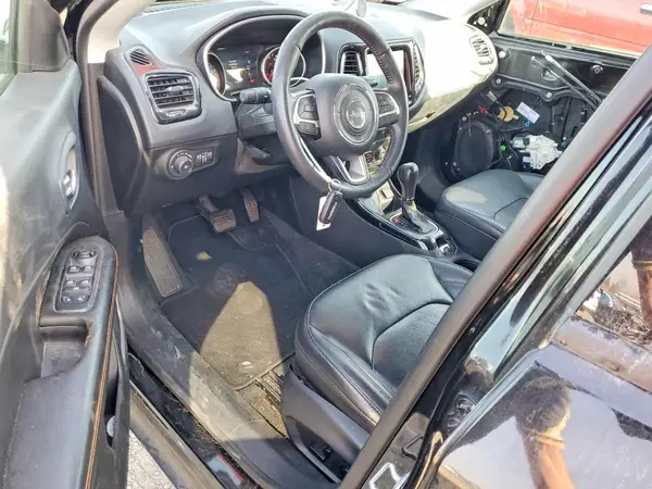 3C4NJDCB6KT596227 2019 JEEP COMPASS - Image 8