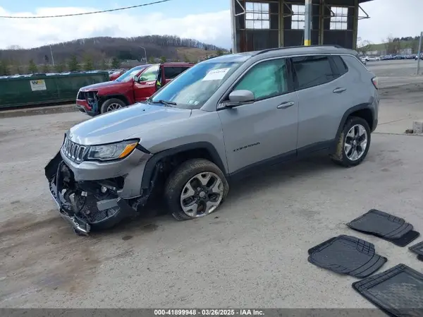 3C4NJDCB6KT619943 2019 JEEP COMPASS - Image 2