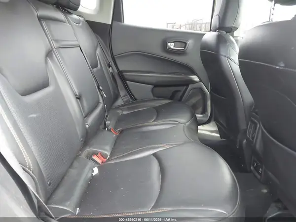 3C4NJDCB6KT645796 2019 JEEP COMPASS - Image 8