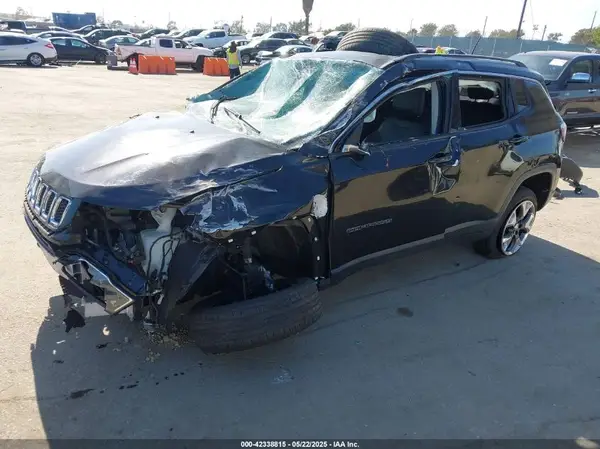 3C4NJDCB6KT653901 2019 JEEP COMPASS - Image 2