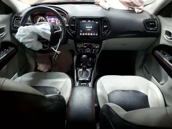 3C4NJDCB6KT656393 2019 JEEP COMPASS - Image 8