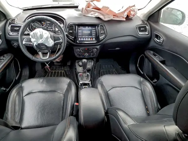 3C4NJDCB6KT666003 2019 JEEP COMPASS - Image 8