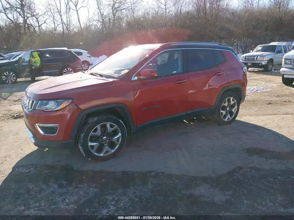 3C4NJDCB6KT689006 2019 JEEP COMPASS - Image 2