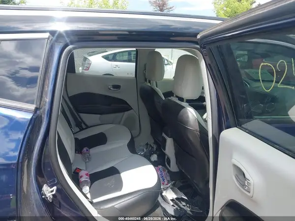 3C4NJDCB6KT723364 2019 JEEP COMPASS - Image 8
