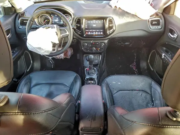 3C4NJDCB6KT729424 2019 JEEP COMPASS - Image 8