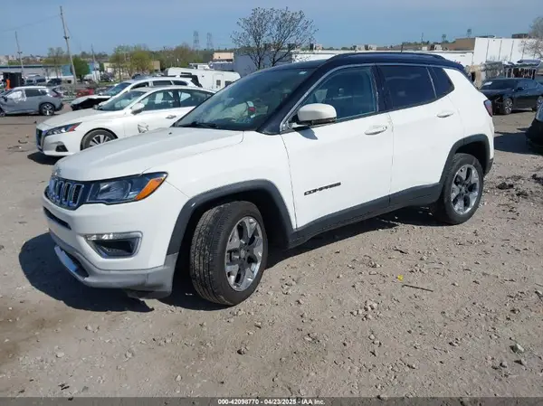 3C4NJDCB6KT740505 2019 JEEP COMPASS - Image 2