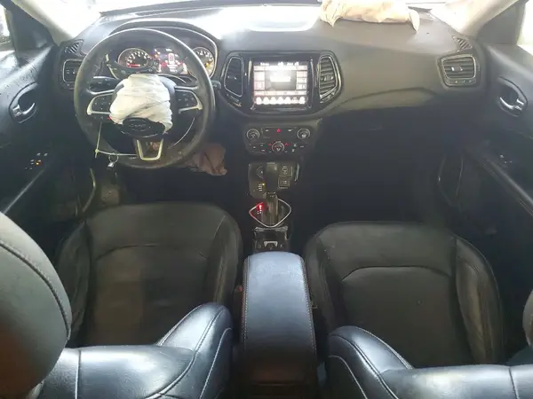 3C4NJDCB6KT740892 2019 JEEP COMPASS - Image 8