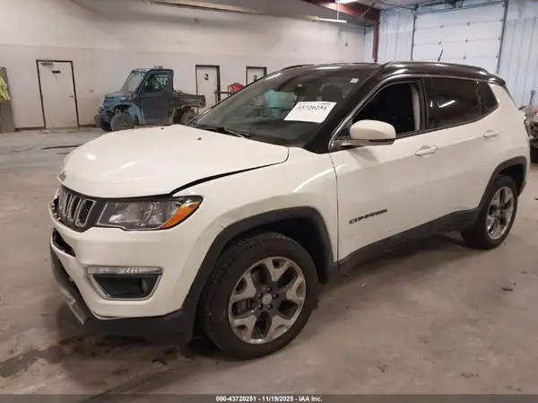 3C4NJDCB6KT787209 2019 JEEP COMPASS - Image 2