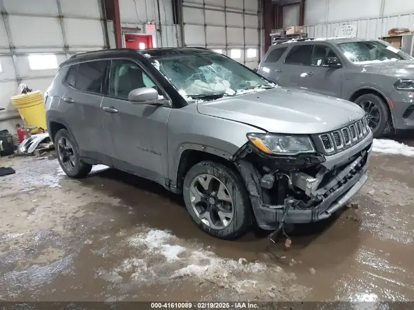 3C4NJDCB6KT787548 2019 JEEP COMPASS - Image 1