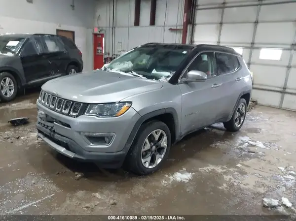 3C4NJDCB6KT787548 2019 JEEP COMPASS - Image 2