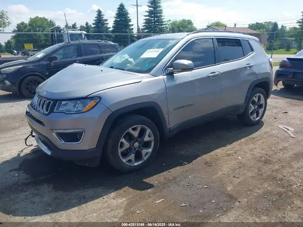 3C4NJDCB6KT791082 2019 JEEP COMPASS - Image 2