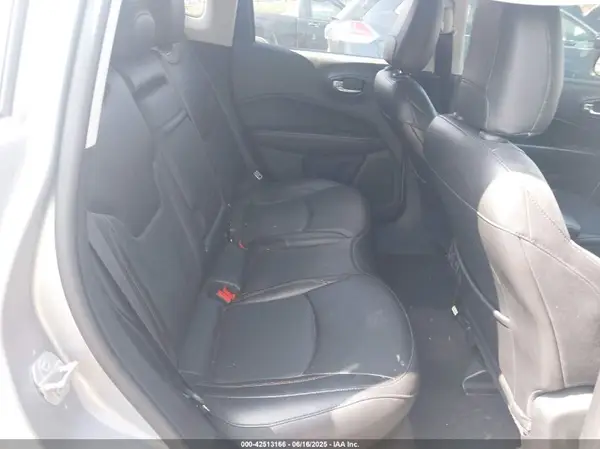 3C4NJDCB6KT791082 2019 JEEP COMPASS - Image 8