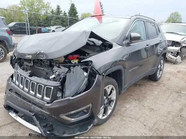 3C4NJDCB6KT812058 2019 JEEP COMPASS - Image 2