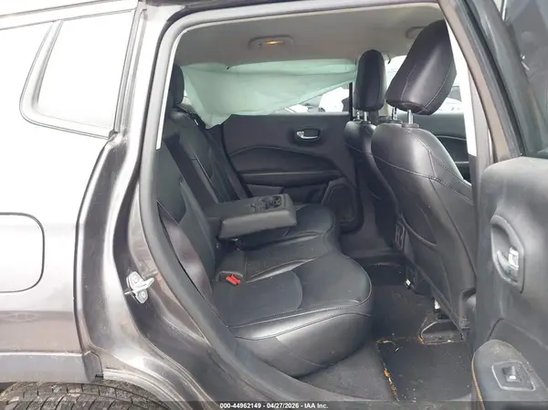 3C4NJDCB6KT812058 2019 JEEP COMPASS - Image 8