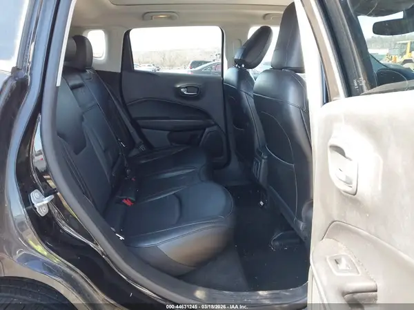 3C4NJDCB6KT812271 2019 JEEP COMPASS - Image 8
