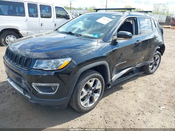 3C4NJDCB6KT826879 2019 JEEP COMPASS - Image 2