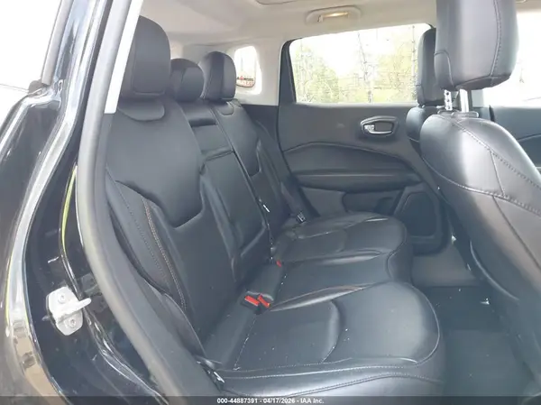 3C4NJDCB6KT826879 2019 JEEP COMPASS - Image 8