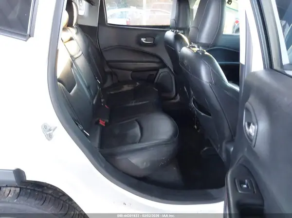 3C4NJDCB6KT840152 2019 JEEP COMPASS - Image 8