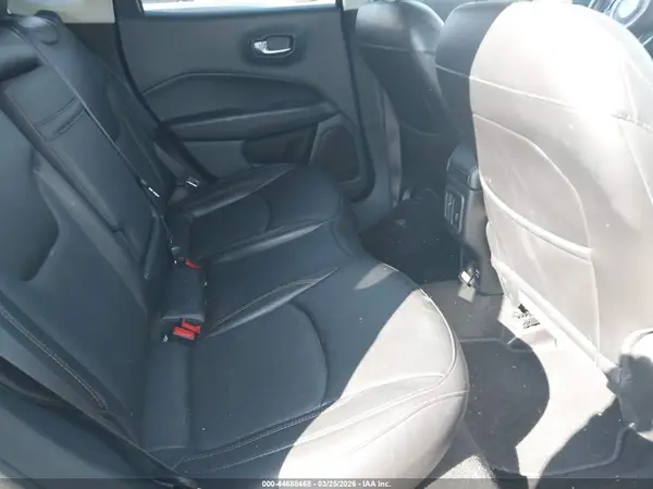 3C4NJDCB6KT842063 2019 JEEP COMPASS - Image 8