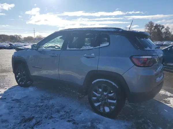 3C4NJDCB6LT132761 2020 JEEP COMPASS - Image 2