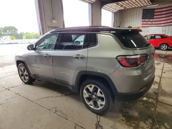 3C4NJDCB6LT137412 2020 JEEP COMPASS - Image 2