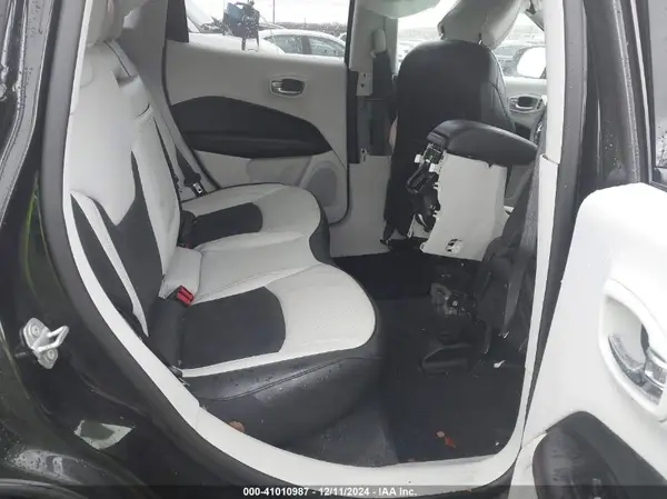 3C4NJDCB6LT142612 2020 JEEP COMPASS - Image 8