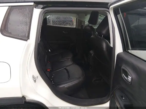 3C4NJDCB6LT150421 2020 JEEP COMPASS - Image 8