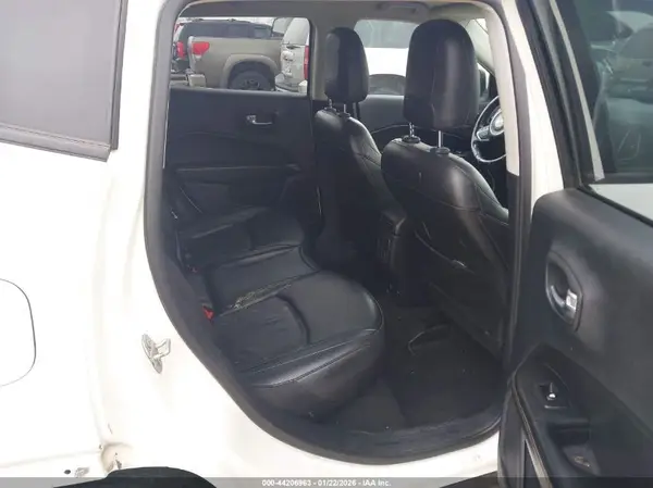 3C4NJDCB6LT196010 2020 JEEP COMPASS - Image 8