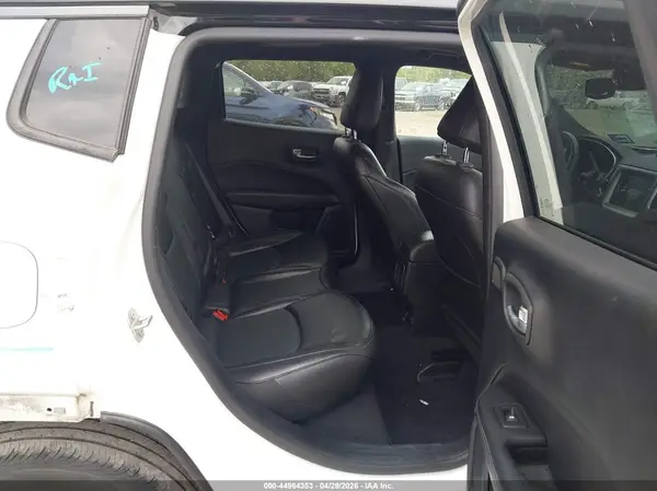 3C4NJDCB6LT227966 2020 JEEP COMPASS - Image 8