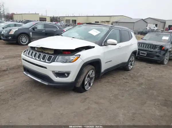 3C4NJDCB6MT512698 2021 JEEP COMPASS - Image 2