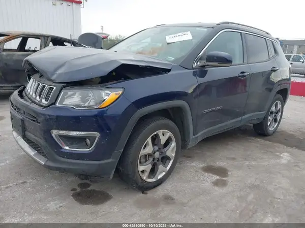 3C4NJDCB6MT585795 2021 JEEP COMPASS - Image 2