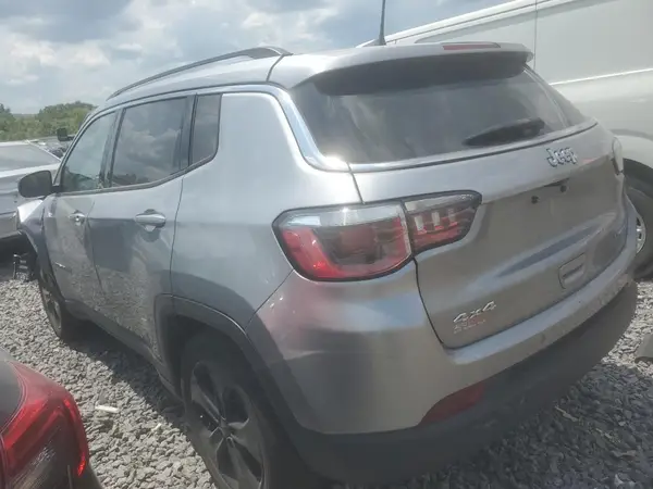 3C4NJDCB6MT602806 2021 JEEP COMPASS - Image 2