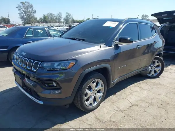 3C4NJDCB6NT100587 2022 JEEP COMPASS - Image 2