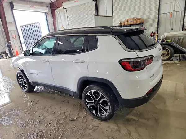 3C4NJDCB6NT126090 2022 JEEP COMPASS - Image 2