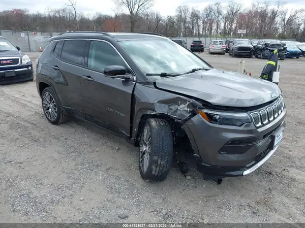 3C4NJDCB6NT143570 2022 JEEP COMPASS - Image 1