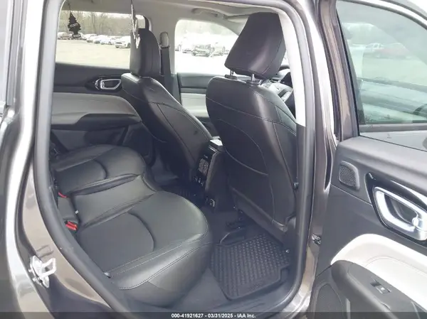 3C4NJDCB6NT143570 2022 JEEP COMPASS - Image 8