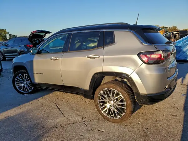 3C4NJDCB6NT150874 2022 JEEP COMPASS - Image 2