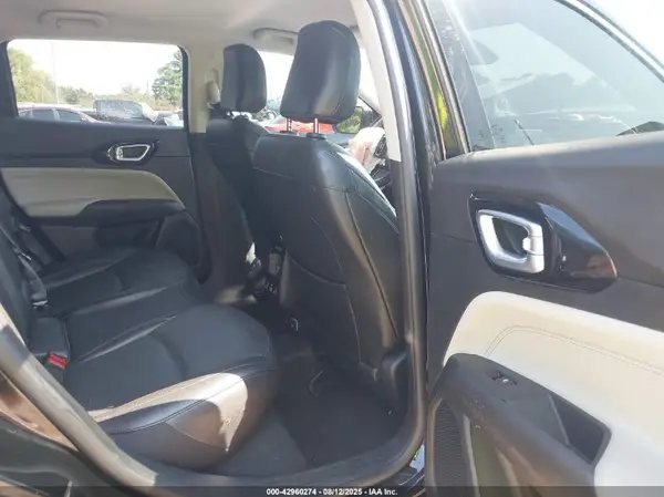 3C4NJDCB6NT175712 2022 JEEP COMPASS - Image 8