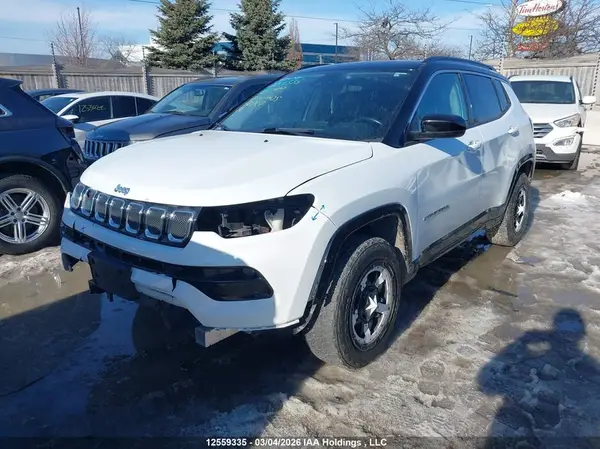 3C4NJDCB6NT238100 2022 JEEP COMPASS - Image 2