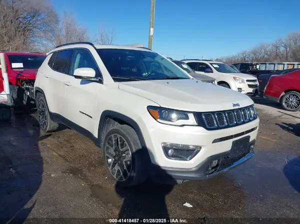 3C4NJDCB7HT631706 2017 JEEP COMPASS - Image 1