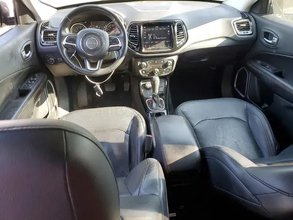 3C4NJDCB7HT635965 2017 JEEP COMPASS - Image 8