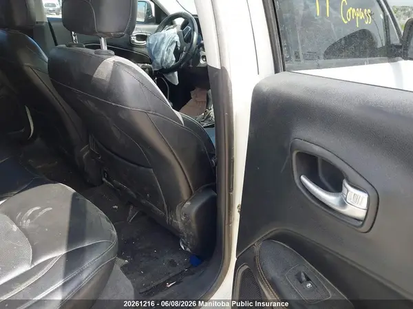 3C4NJDCB7HT644553 2017 JEEP COMPASS - Image 8